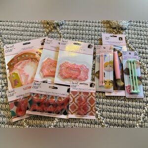 Fondant or Gum Paste Cutter Set  - cake decorating